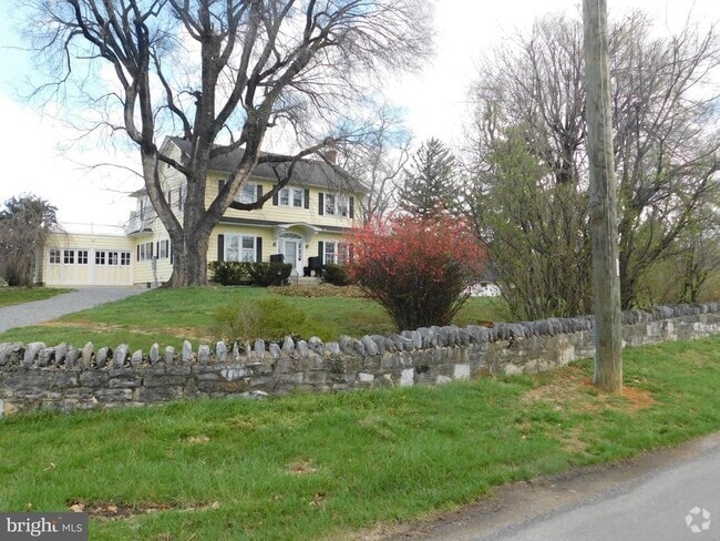 Building Photo - 179 Berrys Ferry Rd Rental