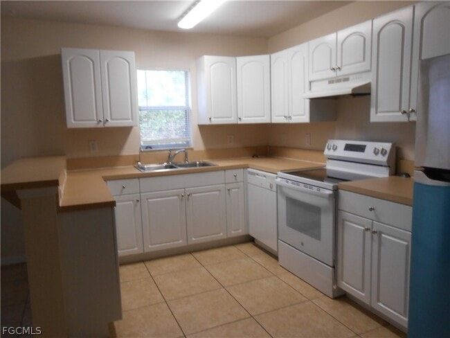 Photo - 202 Hightower Ave S