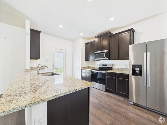 Building Photo - 1687 Twin Estates Dr Rental