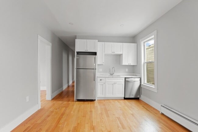 Photo - 426 Bowdoin St Unit 1