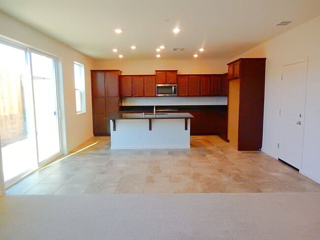 Photo - 1624 Lion St