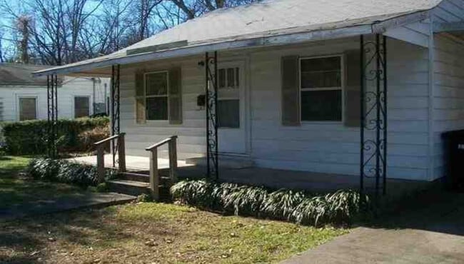 Building Photo - 111 Oak Hill Pl Rental