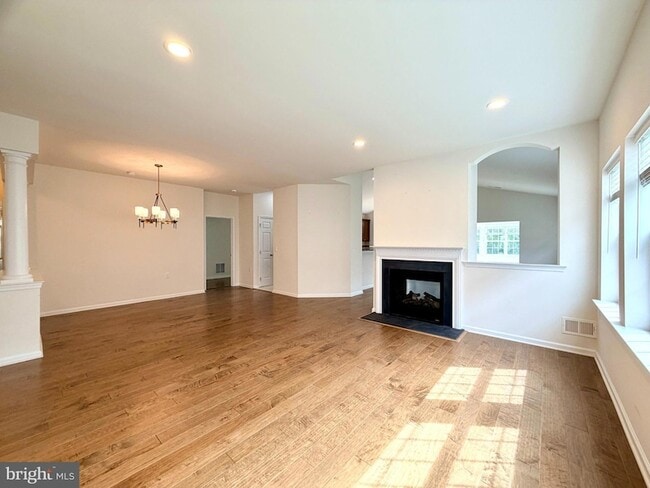 37 Murano Dr