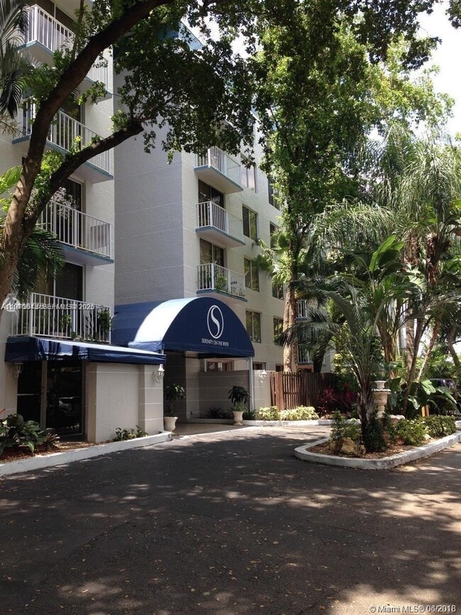 Photo - 1740 NW N River Dr Unit 529