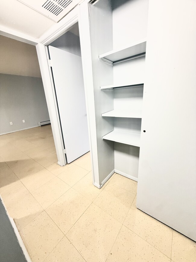 Photo - 2971 Four Towers Dr Unit 4