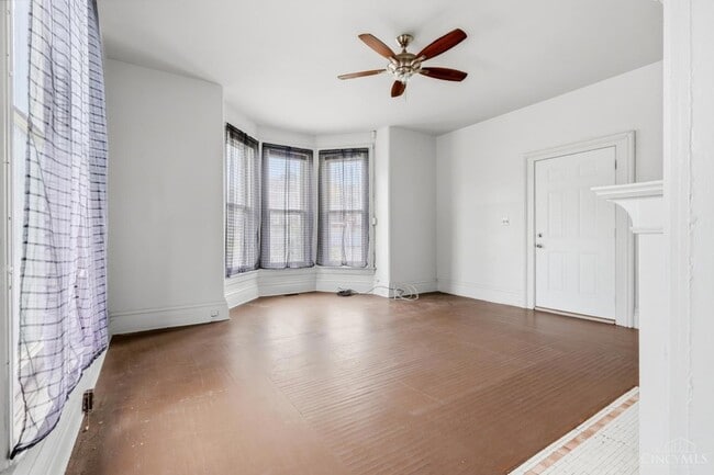 5109 Montgomery Rd