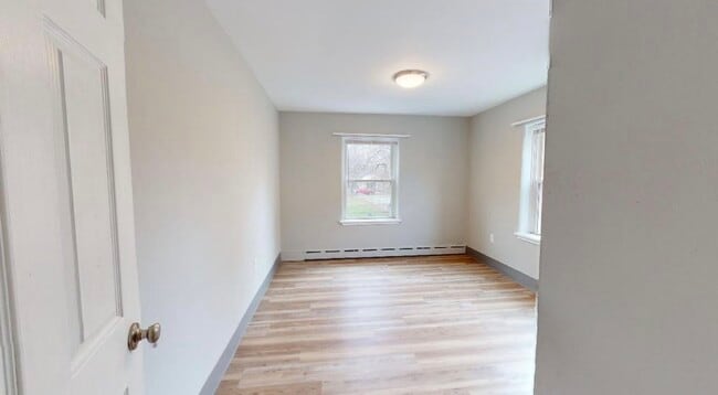 1bed 1bath bed