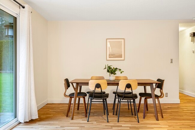 Photo - 11641 204th Ave NE