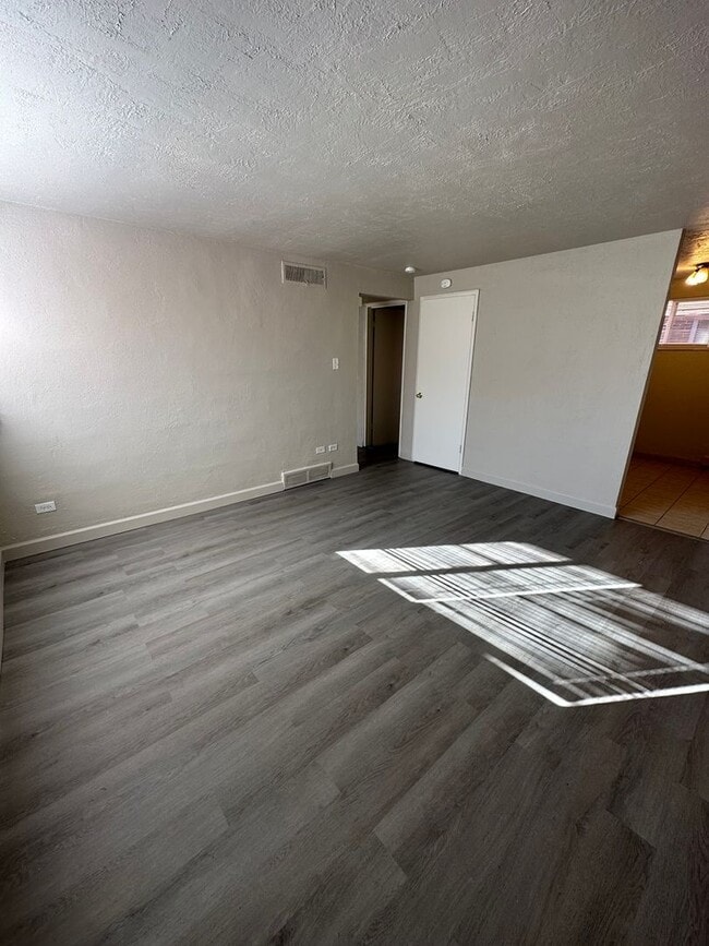 Photo - 2607 Poplar Ct Unit C