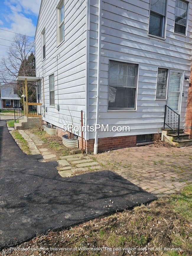 Photo - 25170 Treadwell Ave