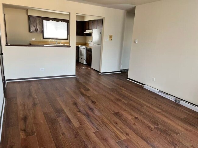 Photo - 16640 Crescent Ave Unit 2W