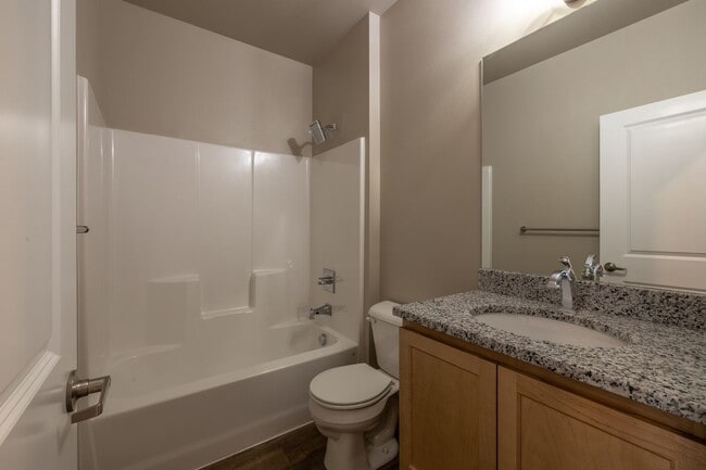 Photo - Beautiful 2 Bedroom/ 2 Bath Apartments Lea... Unidad 122