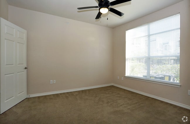 915SF_Two Bedroom_Bedroom