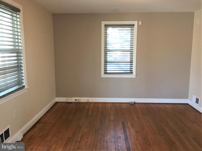 Photo - 9512 Belair Rd