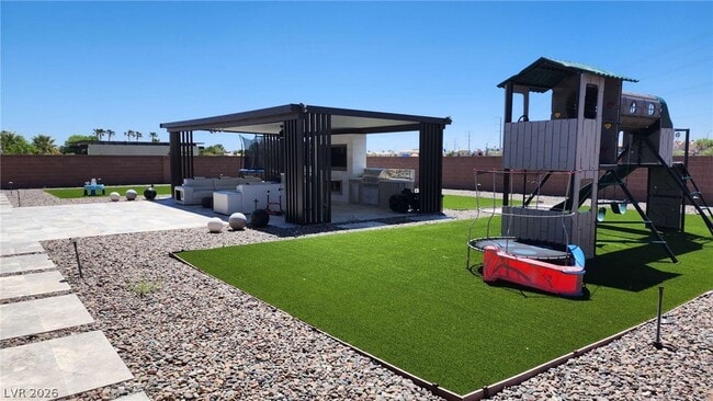 Photo - 8477 Wolf Mountain Ct