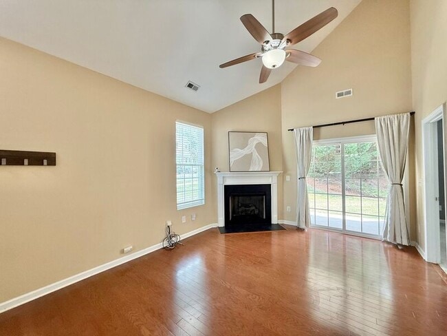 Photo - 1812 Grace Point Rd
