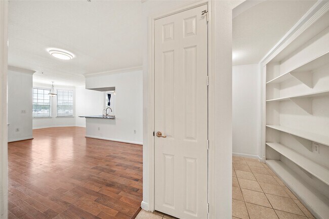 Photo - 7575 Kirby Dr