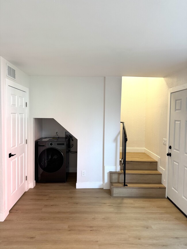 Altadena Townhouse Apartments