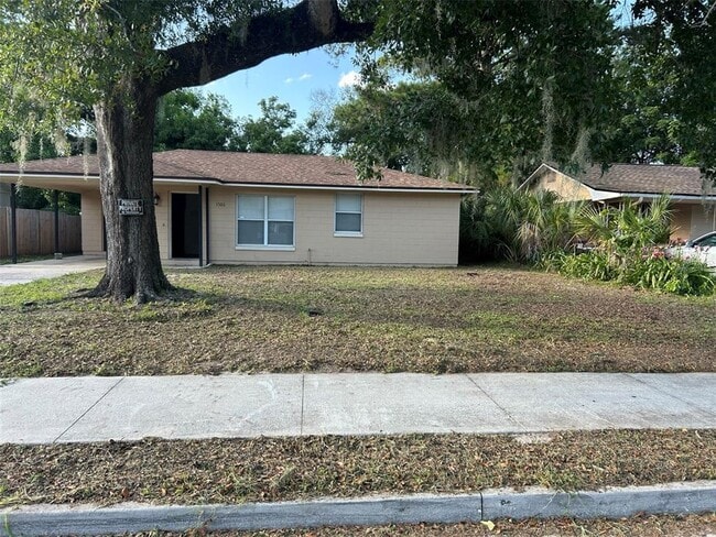 Photo - 1506 Crest Ave House