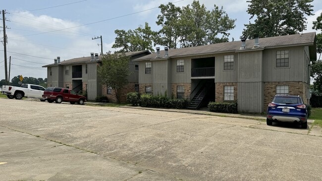 Photo - 819 Downing Pines Rd