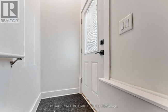 Photo - 35 Sherry Ln