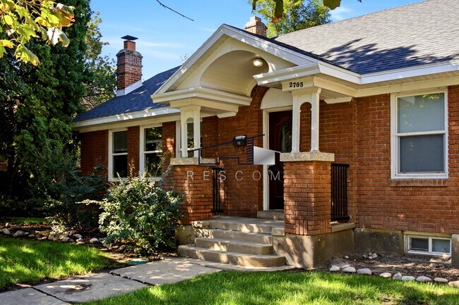 2705 Polk Ave Unit 1