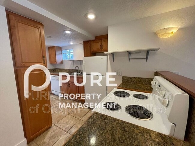 Photo - 4004 NE Mallory Ave