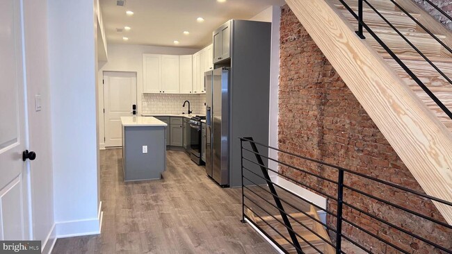 Building Photo - 1424 S 22nd St