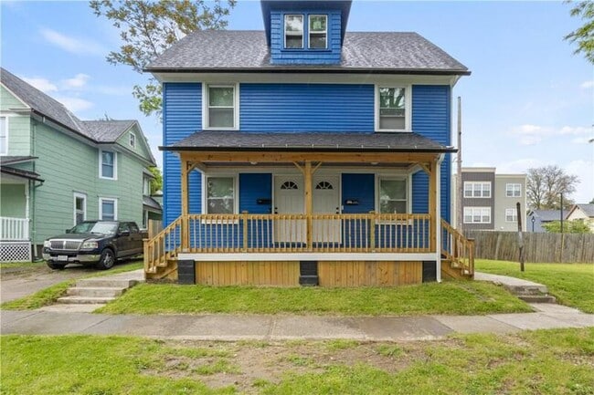 Building Photo - 691 Jefferson Ave Rental