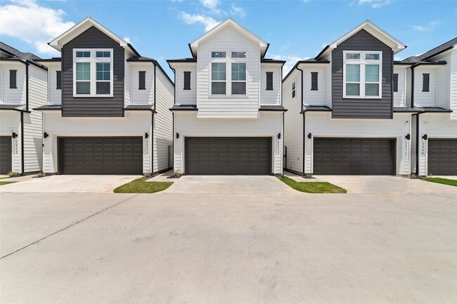 Photo - 3444 Bolin Rd House
