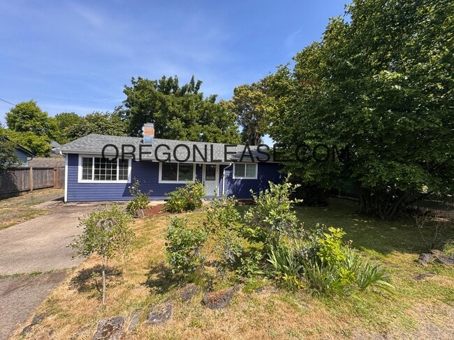 Large 5 bedroom North Eugene Home with lar... - Large 5 bedroom North Eugene Home with lar...