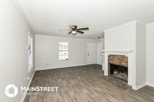 Photo - 5943 Lee's Crossing St