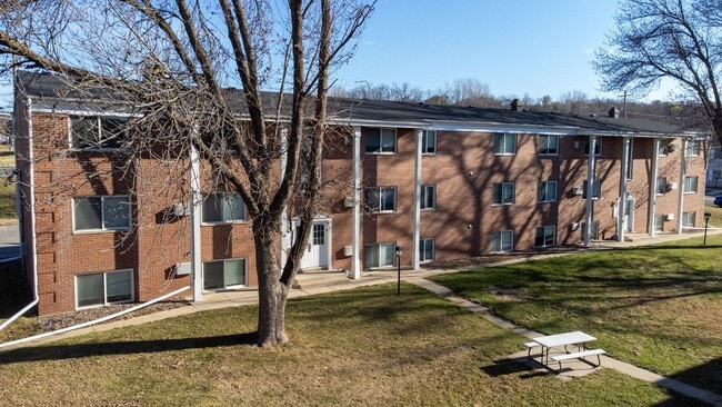 Photo - 2 Bed 1.5 Bath Apartment for rent! Unit A417-101