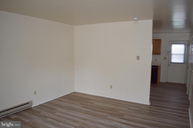 Photo - 961 Orchard Dr