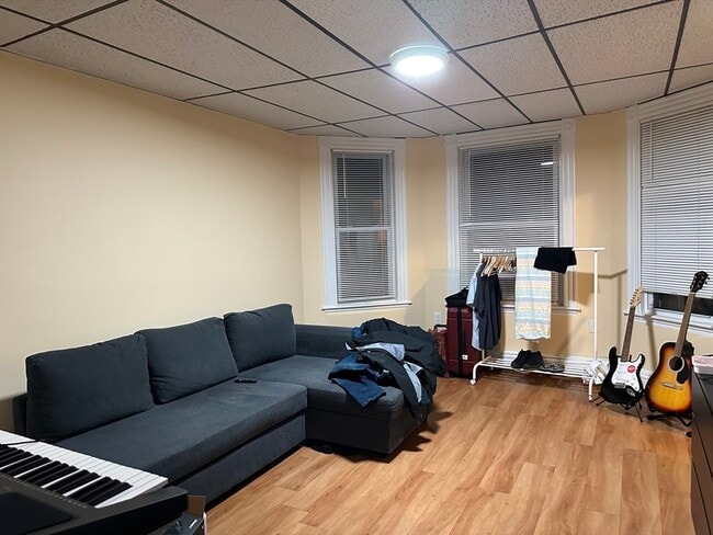 Photo - 196 Chelsea St Unit 3