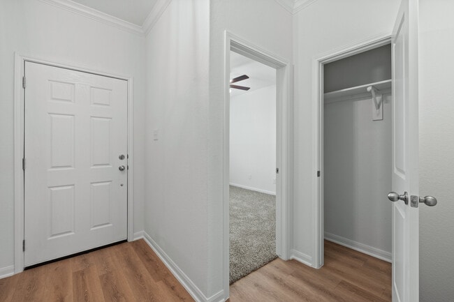 Photo - 8014 Timber Holw Ln