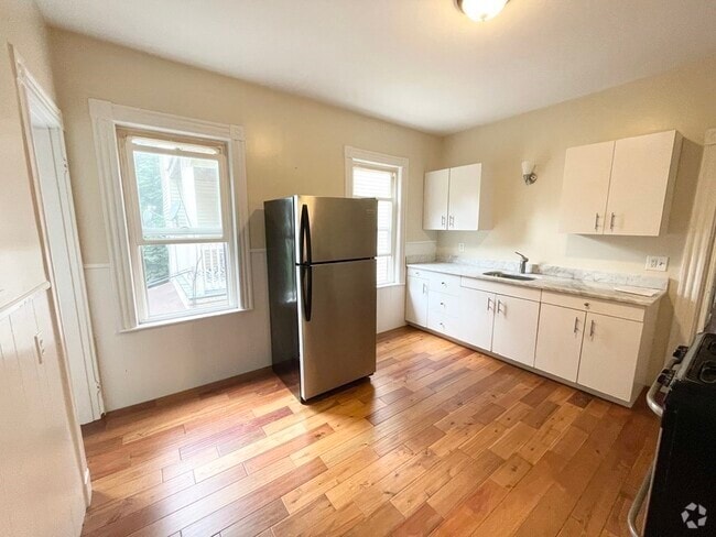 Building Photo - 26 Taft St Unit 2 Rental