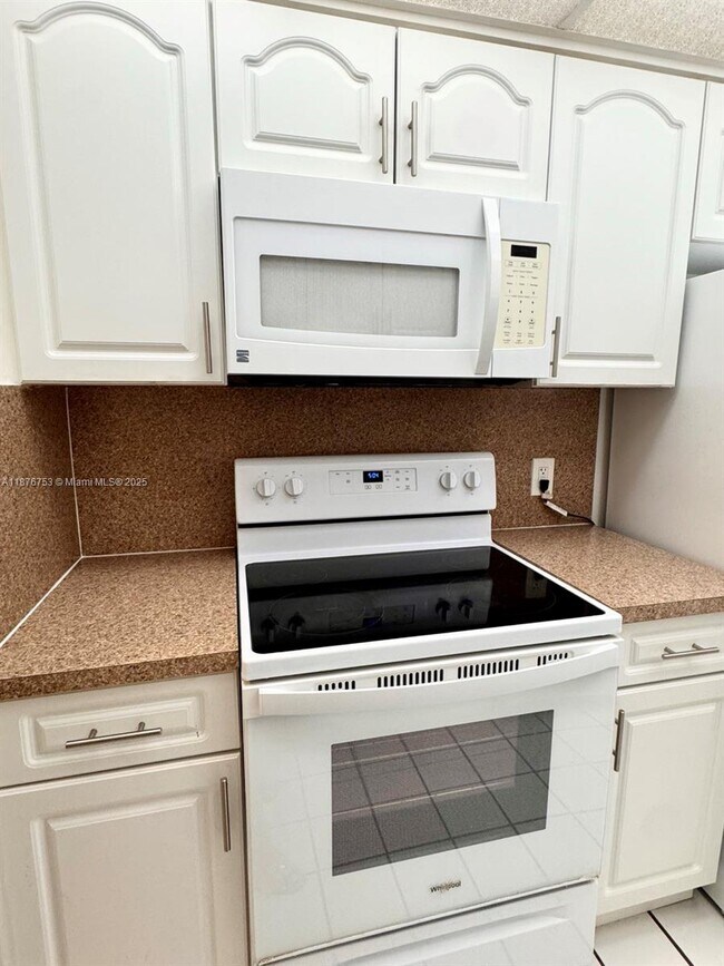 Photo - 8100 Geneva Ct Unit 333