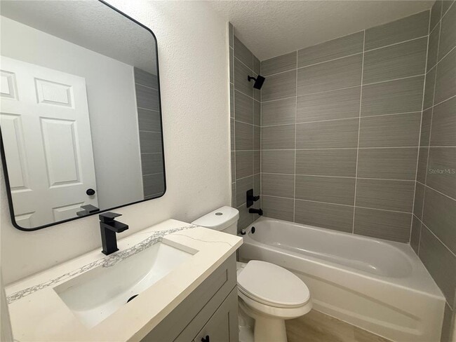 Photo - 6303 NW 65th St