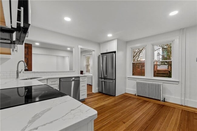 Photo - 41 Freeborn St Unit 1