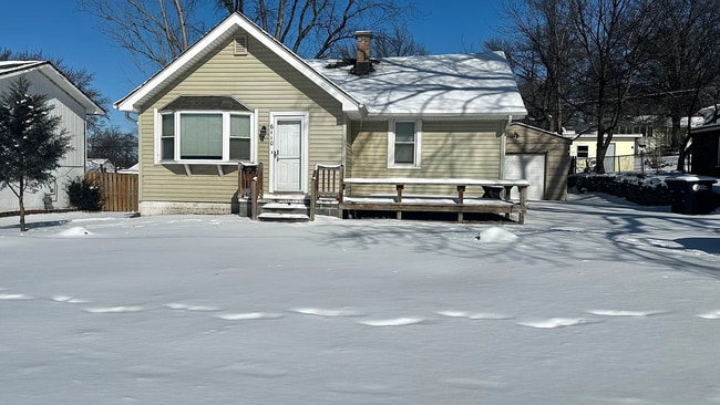 Building Photo - 6110 Pratt St