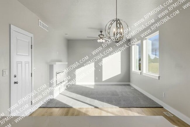 Photo - 818 Kingfisher Dr