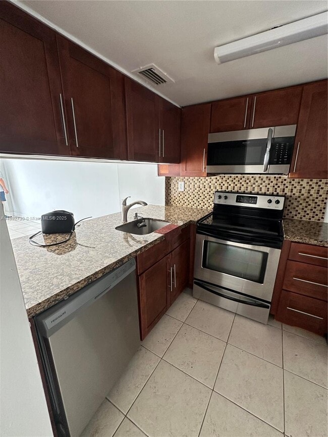 Photo - 16465 NE 22nd Ave Unit 204