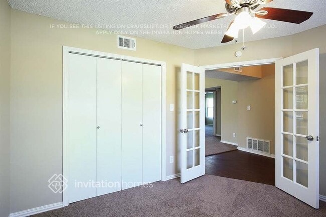 Photo - 4800 Hollow Tree Dr