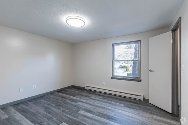 1BR, 1BA - Bedroom
