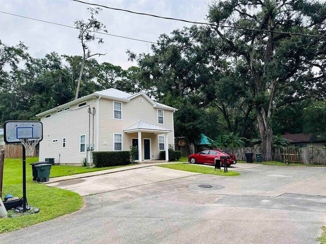 Photo - 924 Ashburn Dr