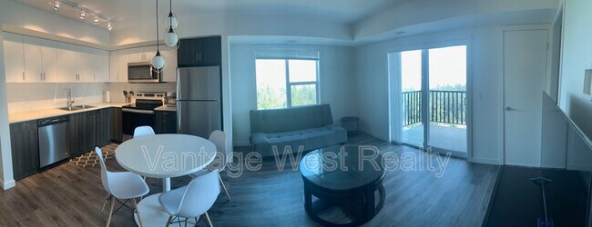 Photo - 625-625 Academy Way