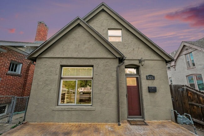 Photo - 825 Fox St