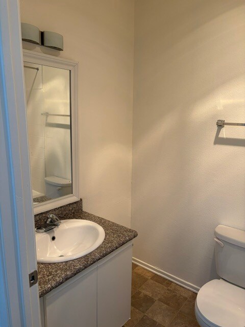 450 N Van Ness Ave