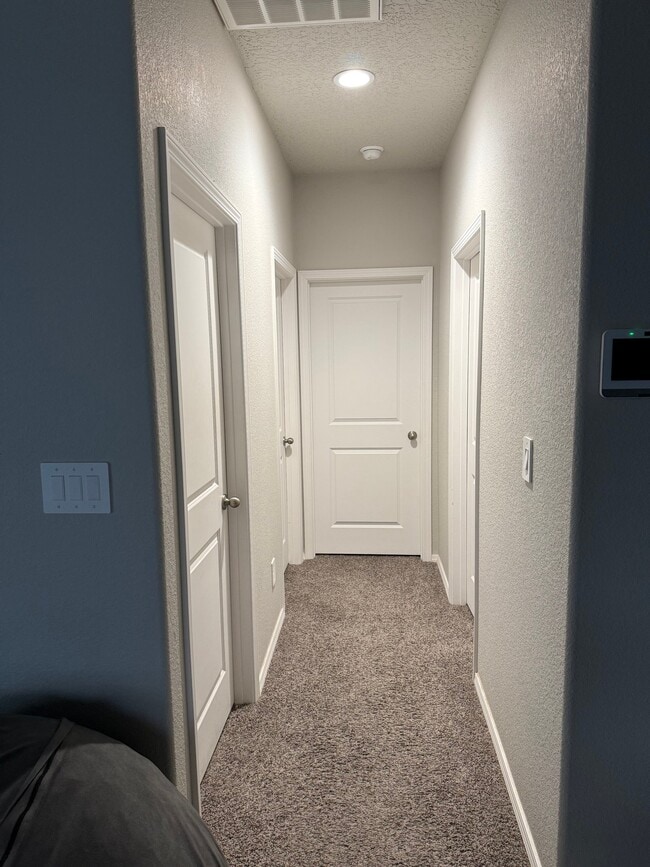 Photo - 1987 Tesoro Loop NW